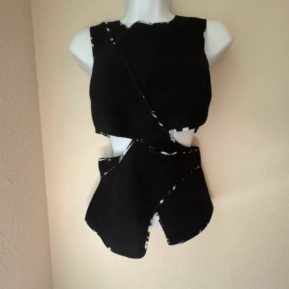 BCBGMaxAzria Black Asymmetric Cutout Crop Top - Picture 5 of 5